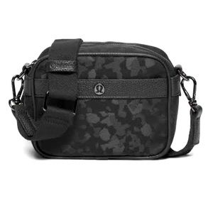 Lululemon athletica Now and Always Crossbody bag
Mini